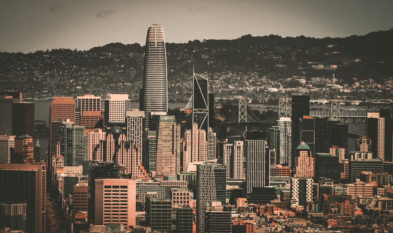 持以俱乐部 持以俱乐部